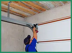 Quality Garage Door Service Herndon, VA 571-405-2827 - sprin-sid-gr-22m